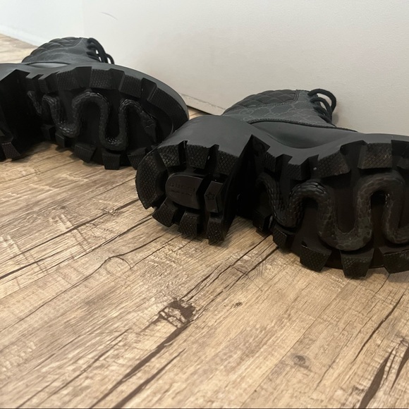 Gucci supreme canvas ankle boots - Picture 2 of 16